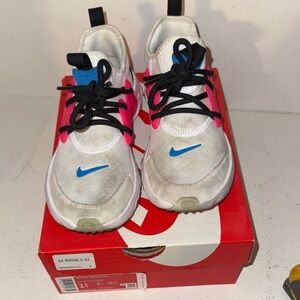 Nike Kids' White and Blue Sneakers with Pink accent